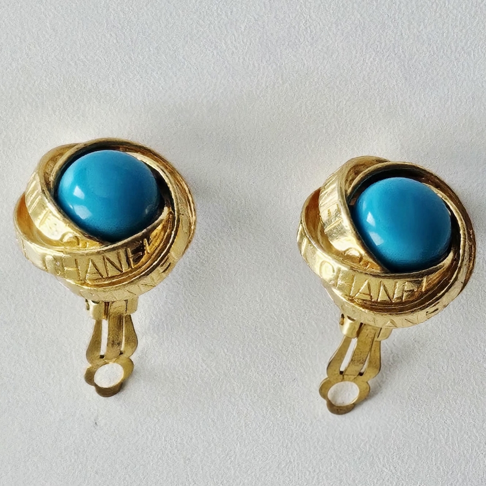 Chanel Gold-plated Turquoise Blue Cabochon Earrings - Picture 2 of 7